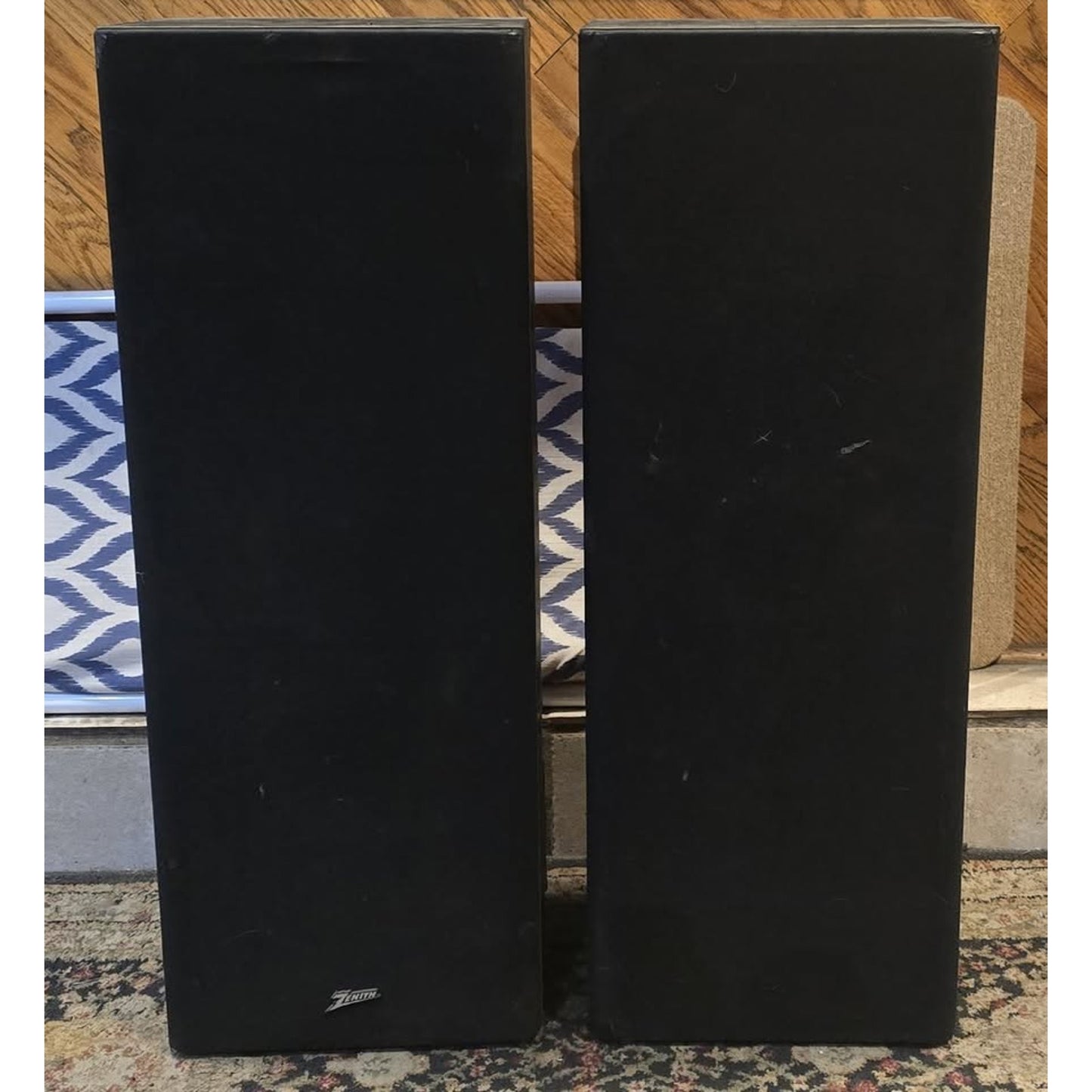 Zenith AL-401 Speakers