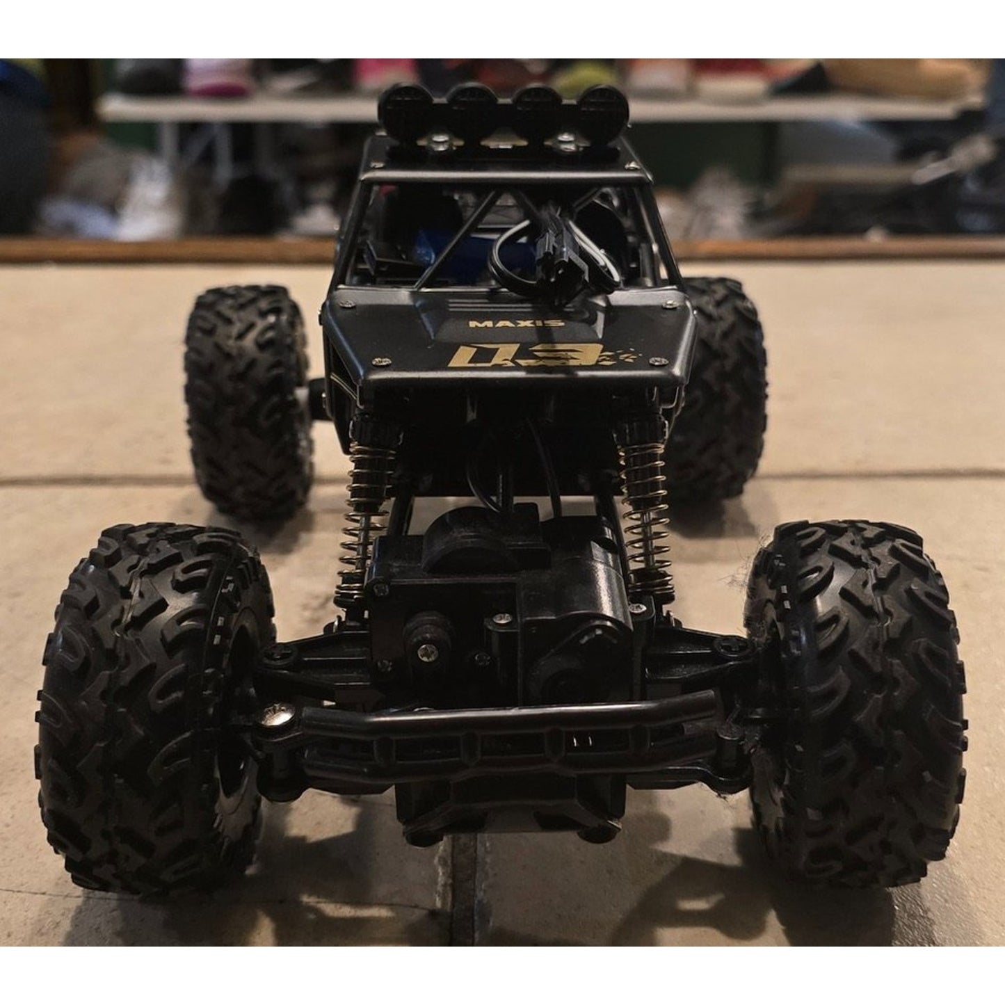 Maxis Q3 Remote Controlled Dune Buggy