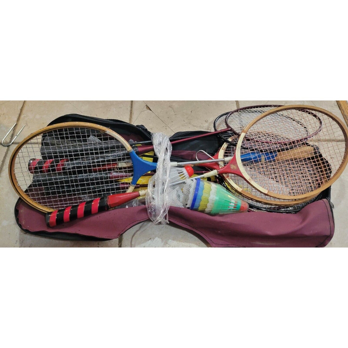 Portable Professional Complete Volleyball Badminton Set w/Net 8 Rackets 11 Balls