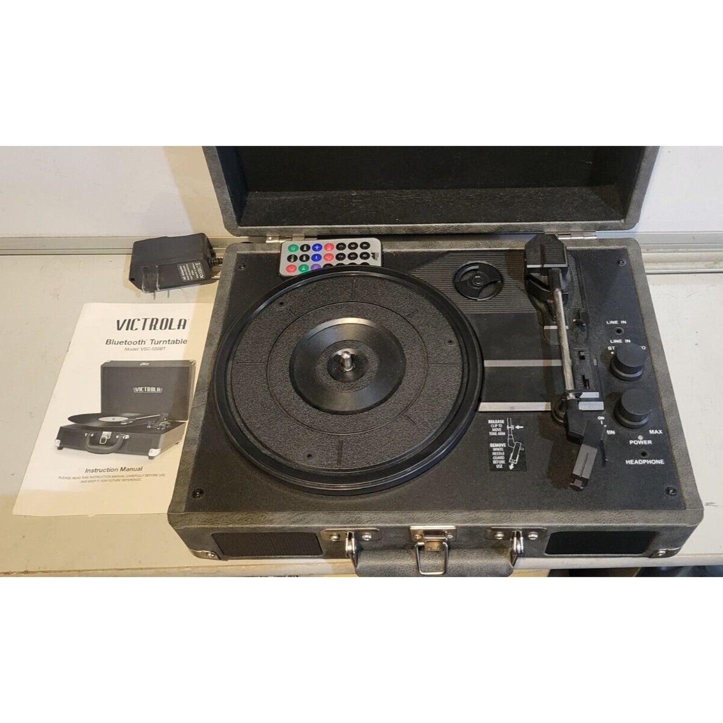 Victrola VSC-550BT-BK 3-Speed Stereo Turntable - Black