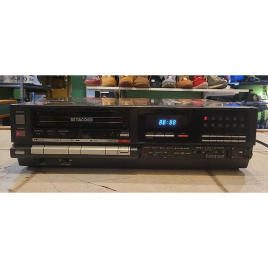 Sanyo VCR Tape Recorder Betacord MODEL 4025