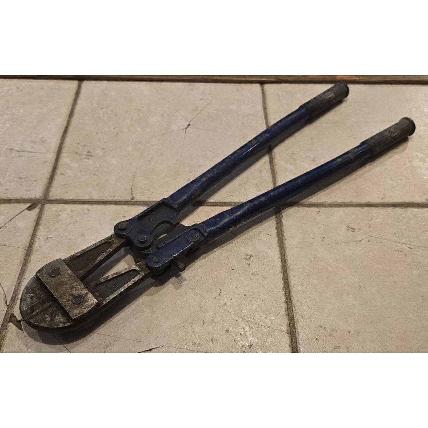 24" Bolt Cutters