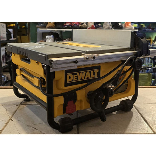 DEWALT Corded Compact Job Site Table Saw  / 10in / 15A / 120V /  DW745 /