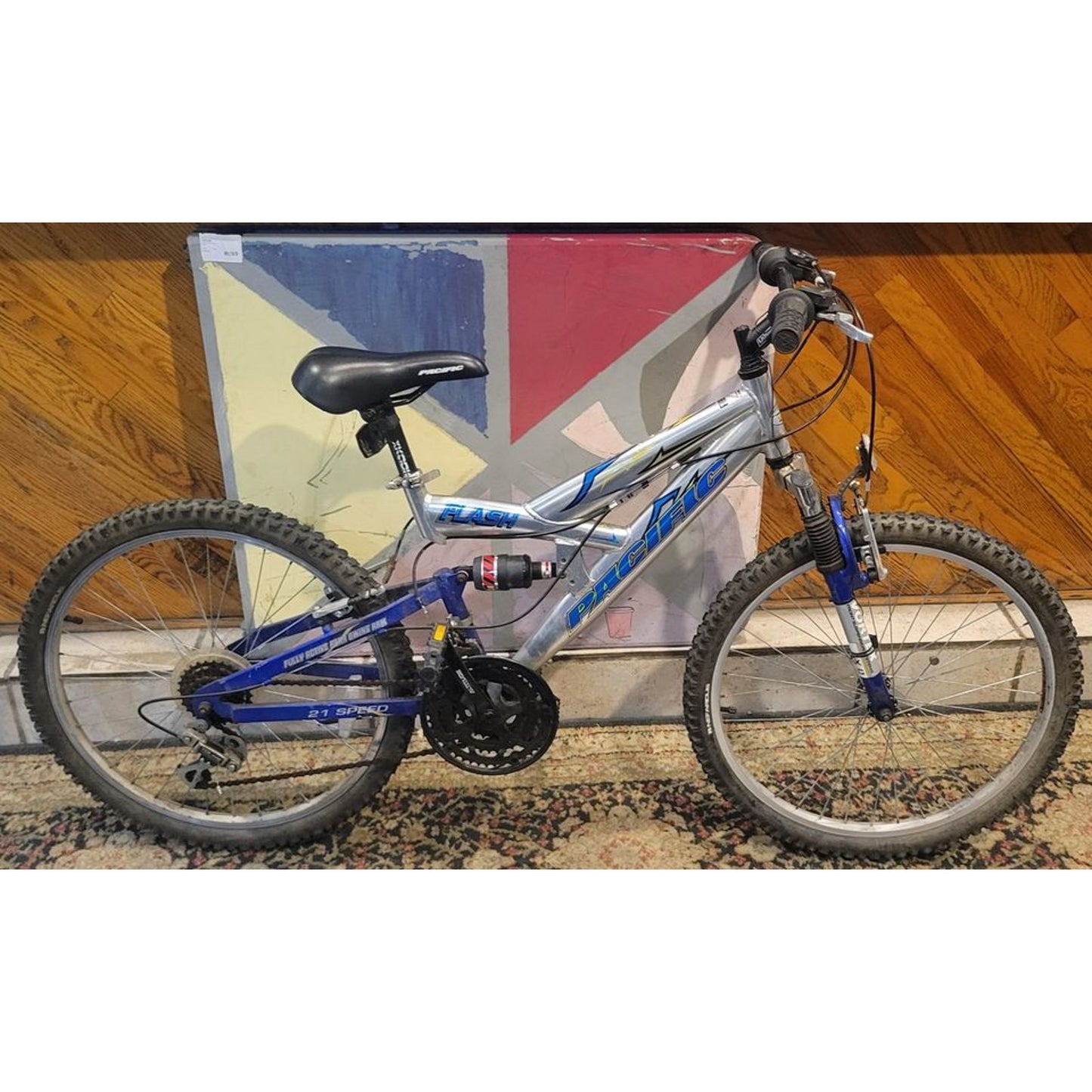 Pacific Flash / 15" Frame / 24" Wheels / 21-Speed /