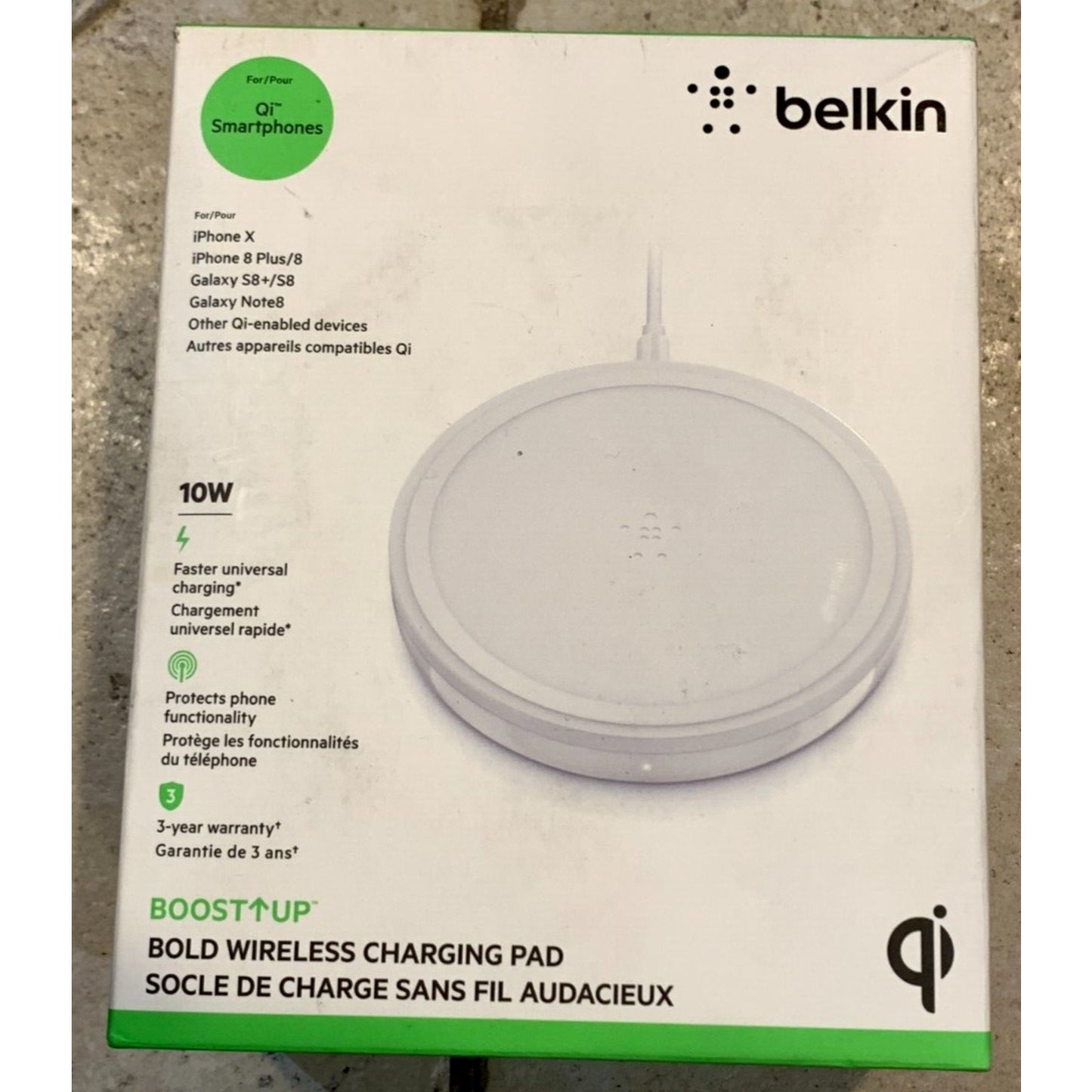 NEW Belkin Boost Up Bold 10W Wireless Fast Charging Pad Stand White