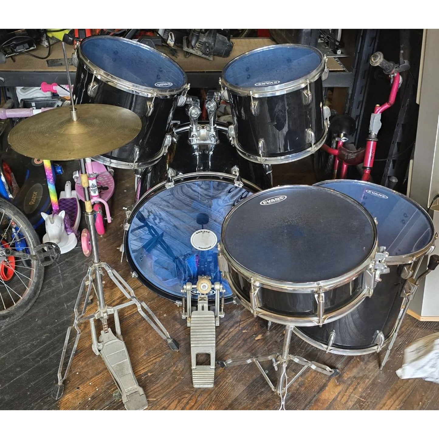 Evans 6-Piece Drum Set w/ Other High-hats & Cymbals