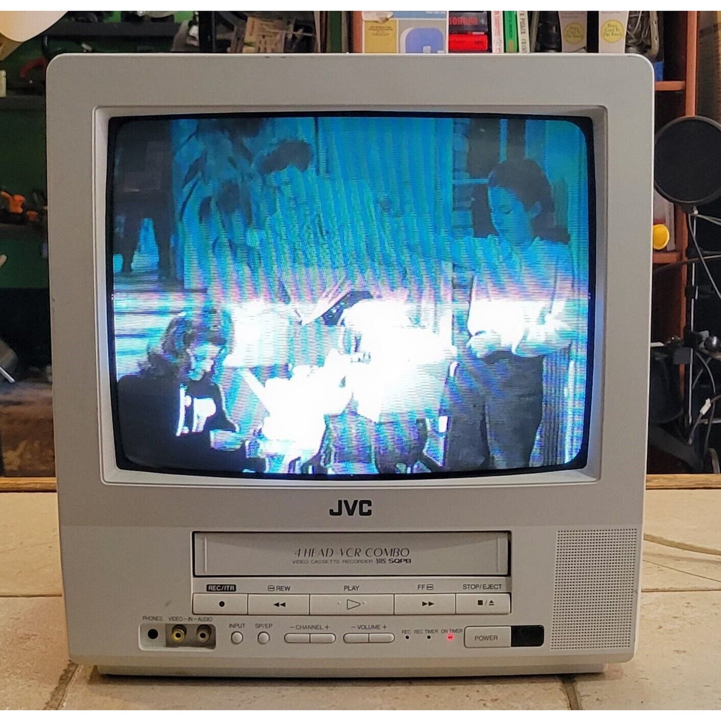 JVC TV-13142W 13