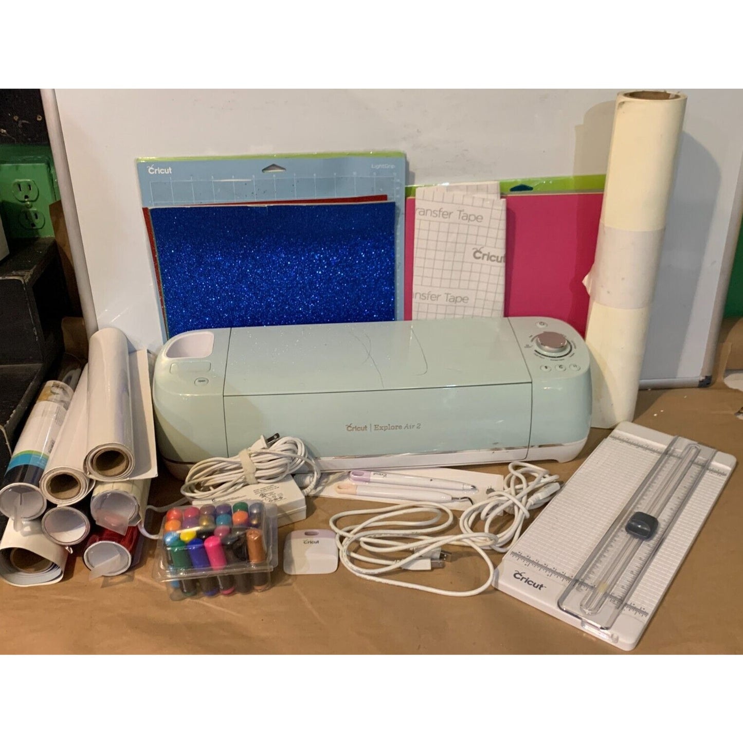 Cricut Explore Air 2 Die Cutting Machine + Several Accessories