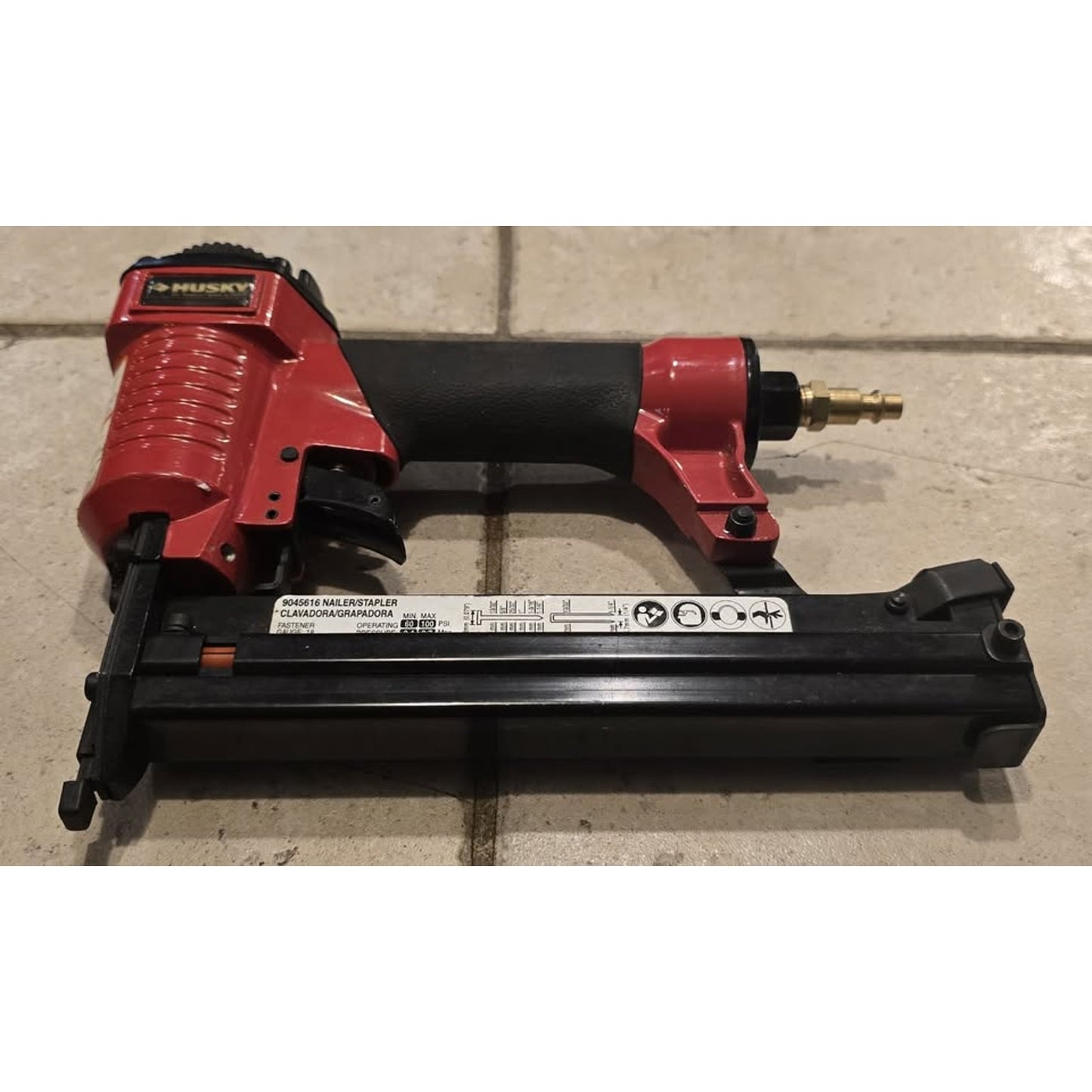 Husky 9045616 18 Gauge Brad Nailer / Stapler