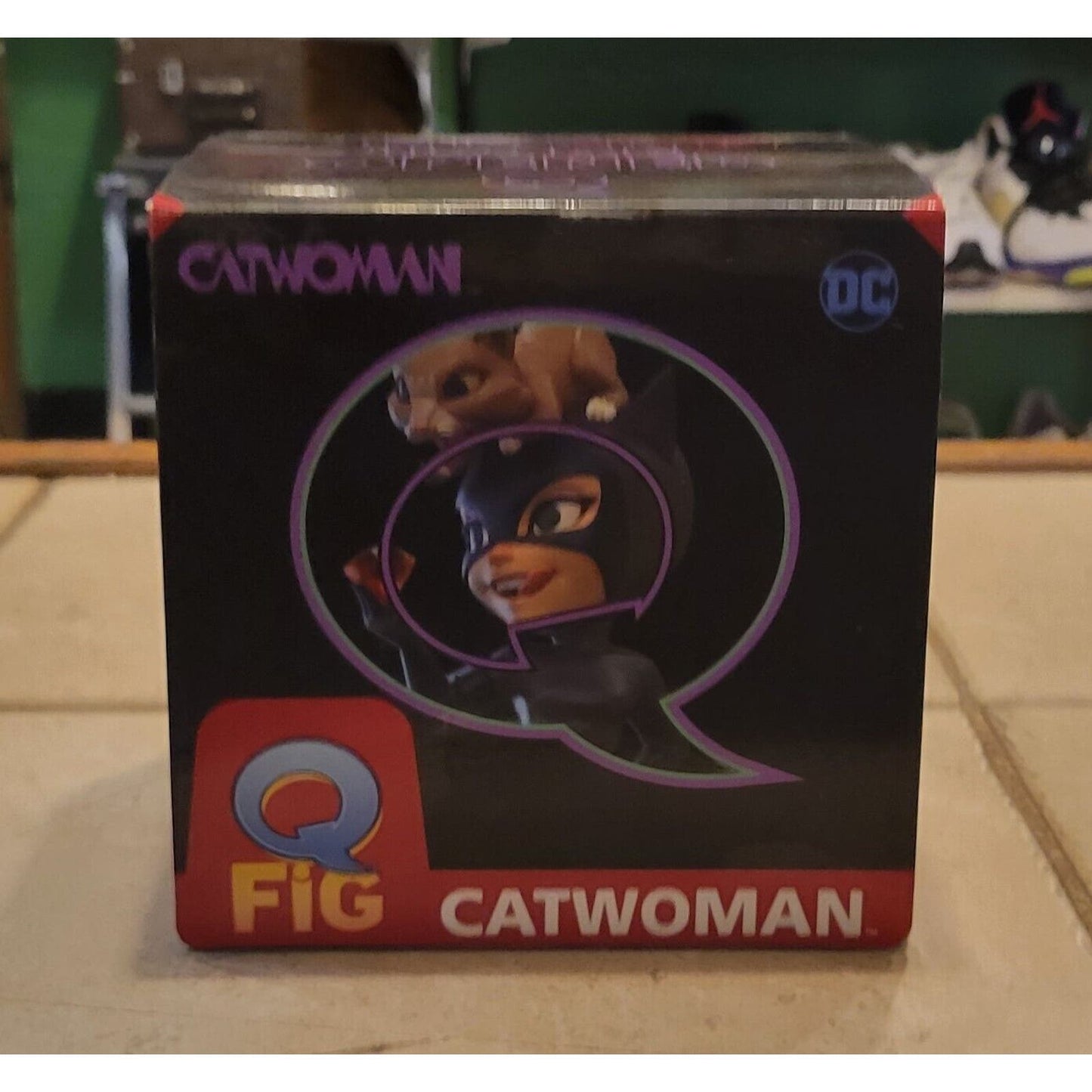 DC CATWOMAN Q-Fig Elite Diorama Quantum Mechanix Batman Animate