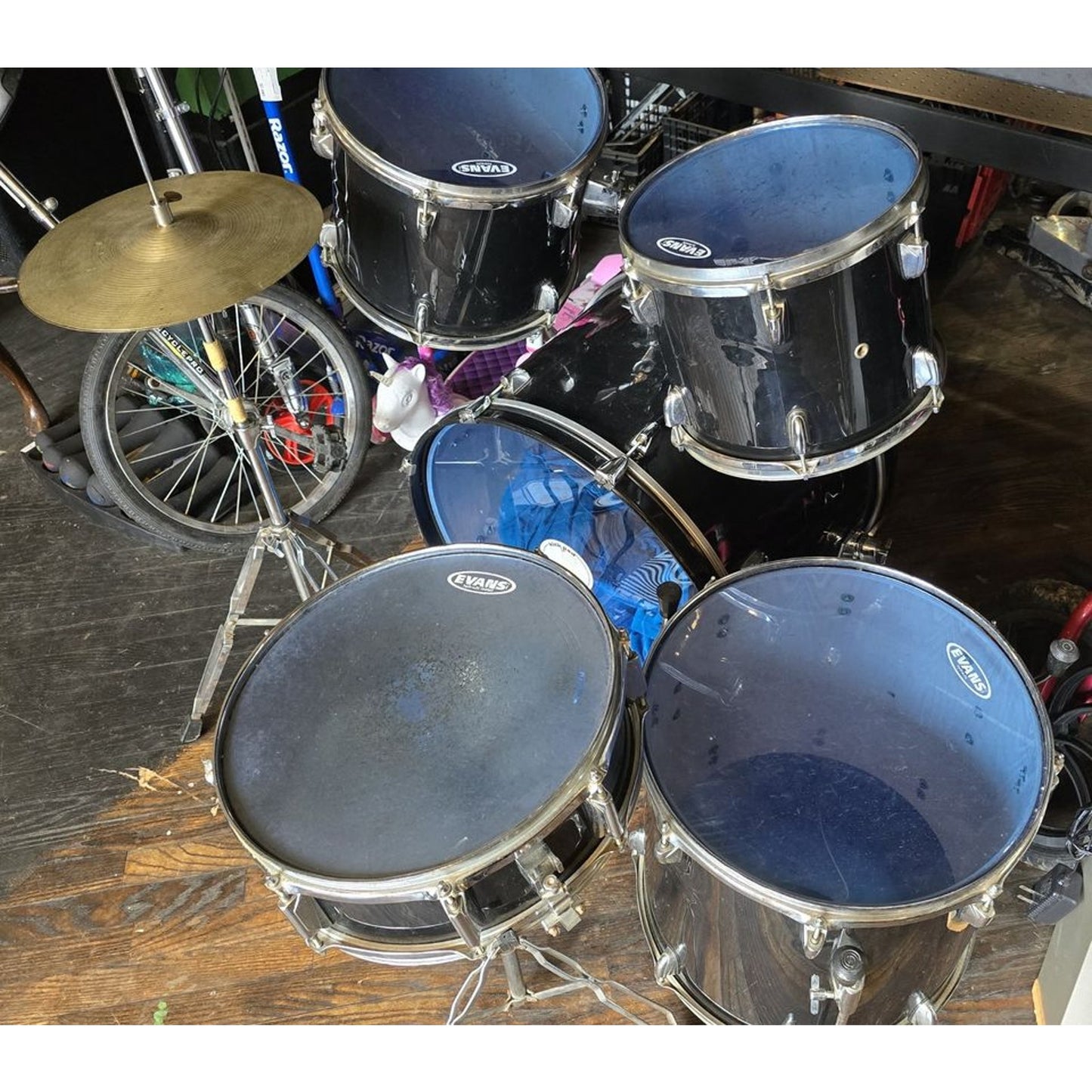 Evans 6-Piece Drum Set w/ Other High-hats & Cymbals