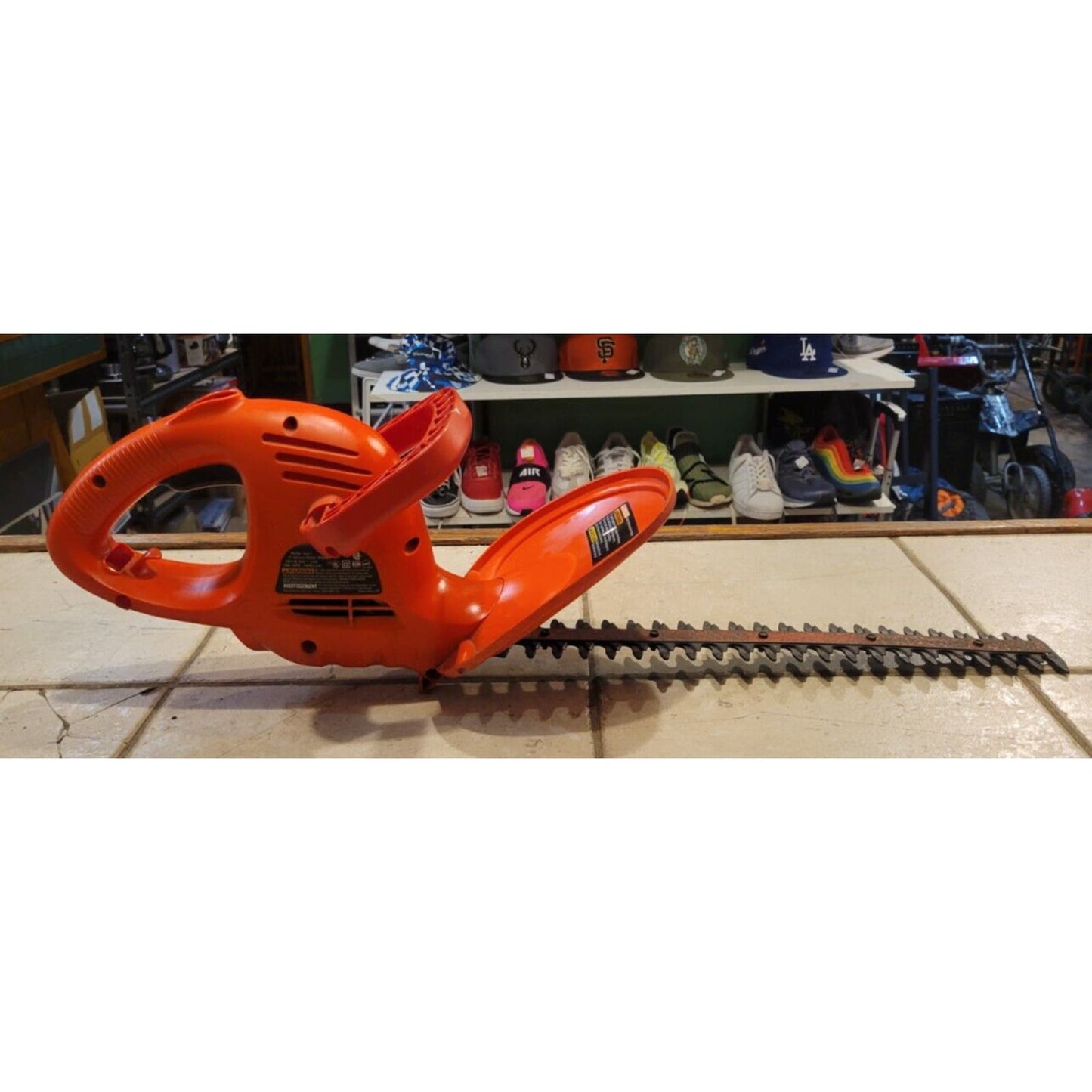 Black & Decker Corded 17 inch Electric Hedge Trimmer, Model TR1700