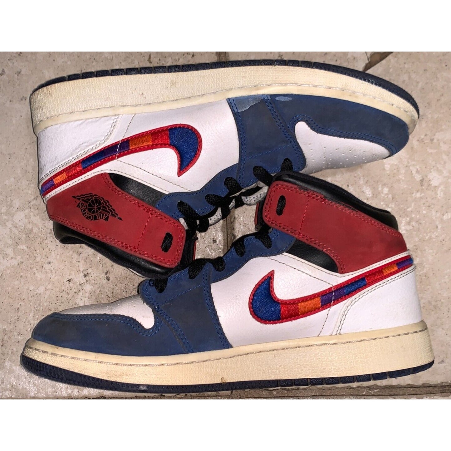 Nike Air Jordan 1 Mid SE Youth 6.5 Y White Red Rush Blue BQ6931-146 GS Sneakers