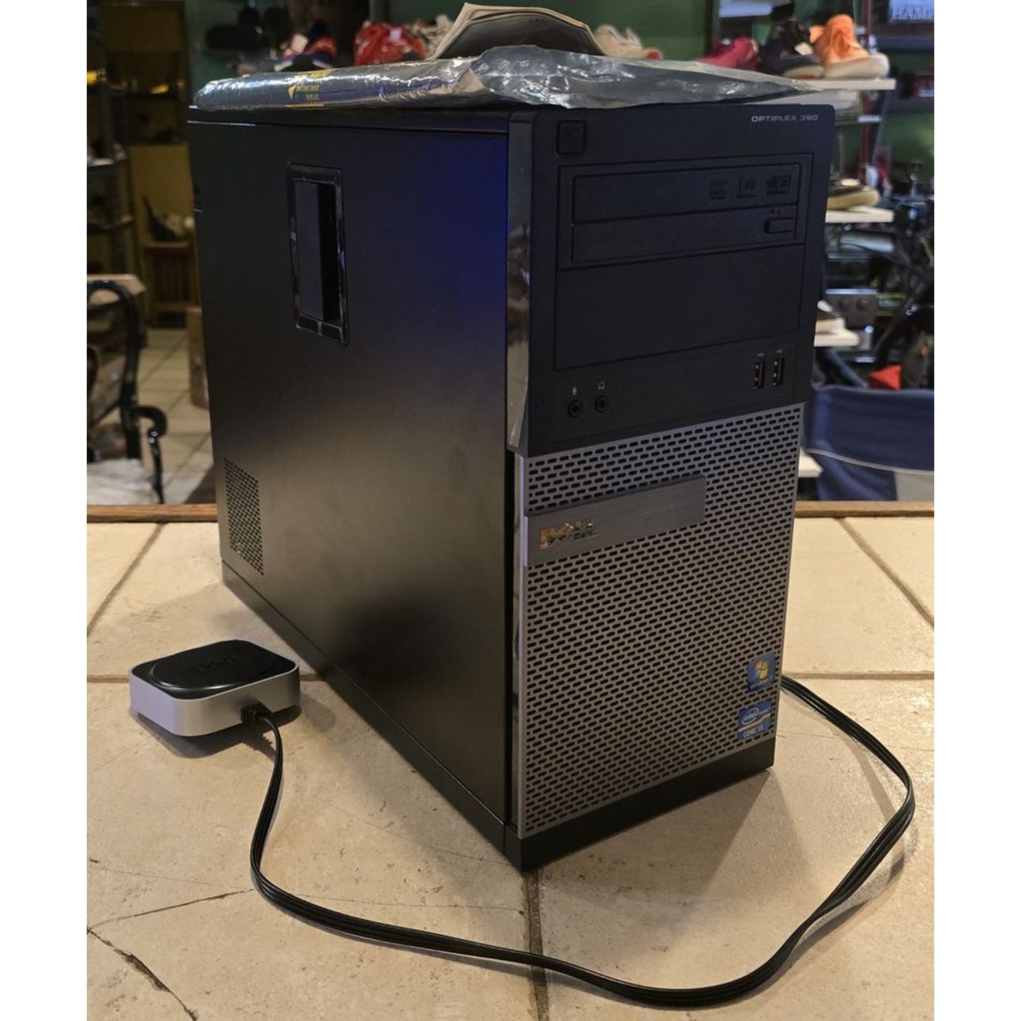 Dell OptiPlex 390 Desktop / Intel Core I5-2400 / 500GB HDD / 8GB Ram / Windows 7 Home /